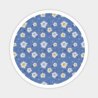 Daisy in blue Magnet